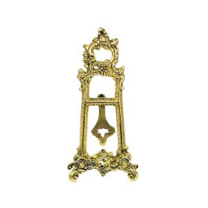 gold ornate easel